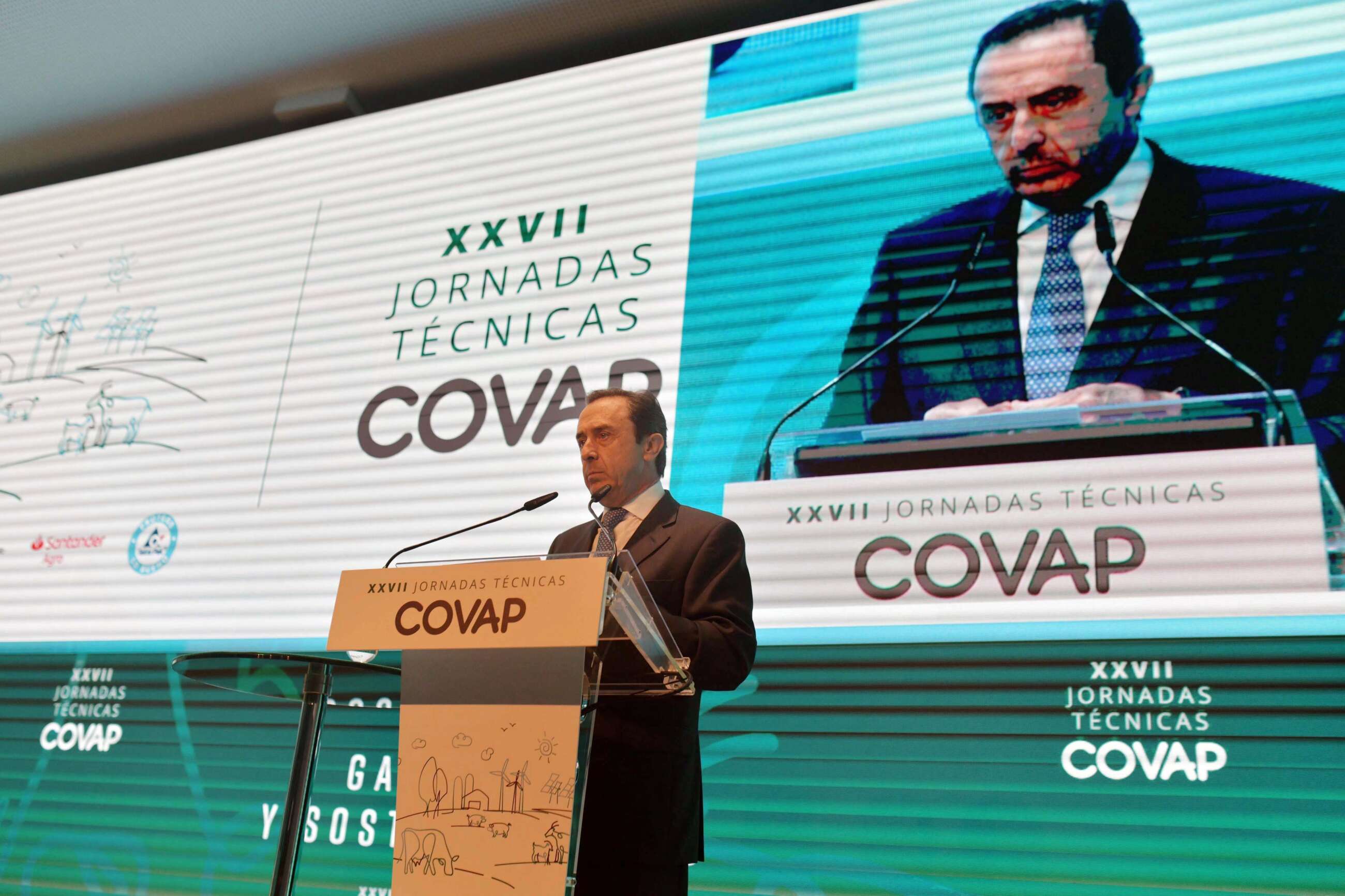 GRAFAND5409. POZOBLANCO (CÓRDOBA), 20/02/2020.- El presidente de la Cooperativa Ganadera del Valle de Los Pedroches (COVAP), Ricardo Delgado Vizcaíno, durante su intervención en la inauguración las XXVII Jornadas Técnicas organizadas por Covap bajo el título de "Ganadería y sostenibilidad", en Pozoblanco (Córdoba) donde ha demandado agilidad a las administraciones para llevar a cabo la construcción de una planta de biogas en el norte de la provincia cordobesa .EFE /Rafa Alcaide