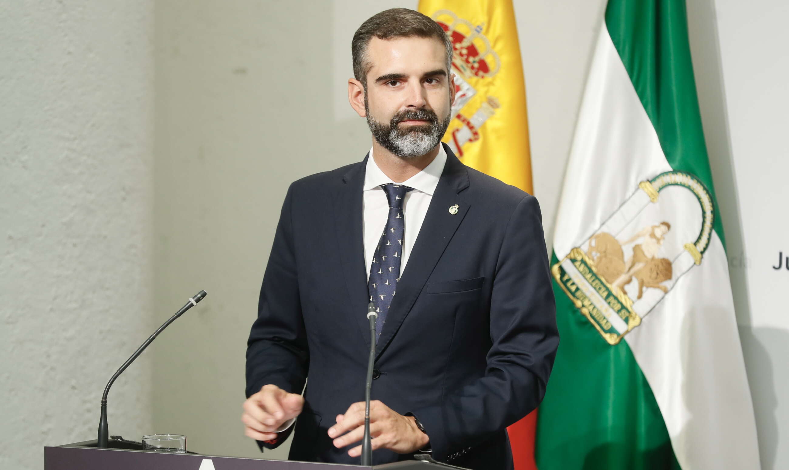 GRAFAND3556. SEVILLA, 27/09/2022.- El nuevo portavoz del Gobierno andaluz será Ramón Fernández-Pacheco, consejero de Sostenibilidad, Medio Ambiente y Economía Azul. La elección de Fernández-Pacheco se produce dos meses después de la toma de posesión del nuevo gobierno de Juanma Moreno, con mayoría absoluta del PP. EFE/José Manuel Vidal