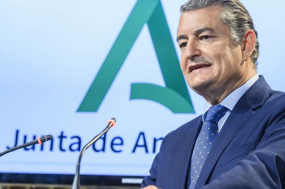 El consejero de la Presidencia y presidente de la Agencia Digital de Andalucía, Antonio Sanz, durante una rueda de prensa en Sevilla. EFE/ Raúl Caro.