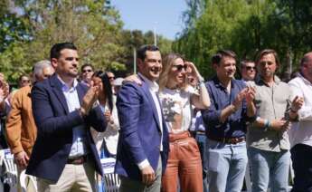 Moreno y Guardiola, en la presentación de los candidatos de municipales del PP de Extremadura, el pasado 16 de abril.