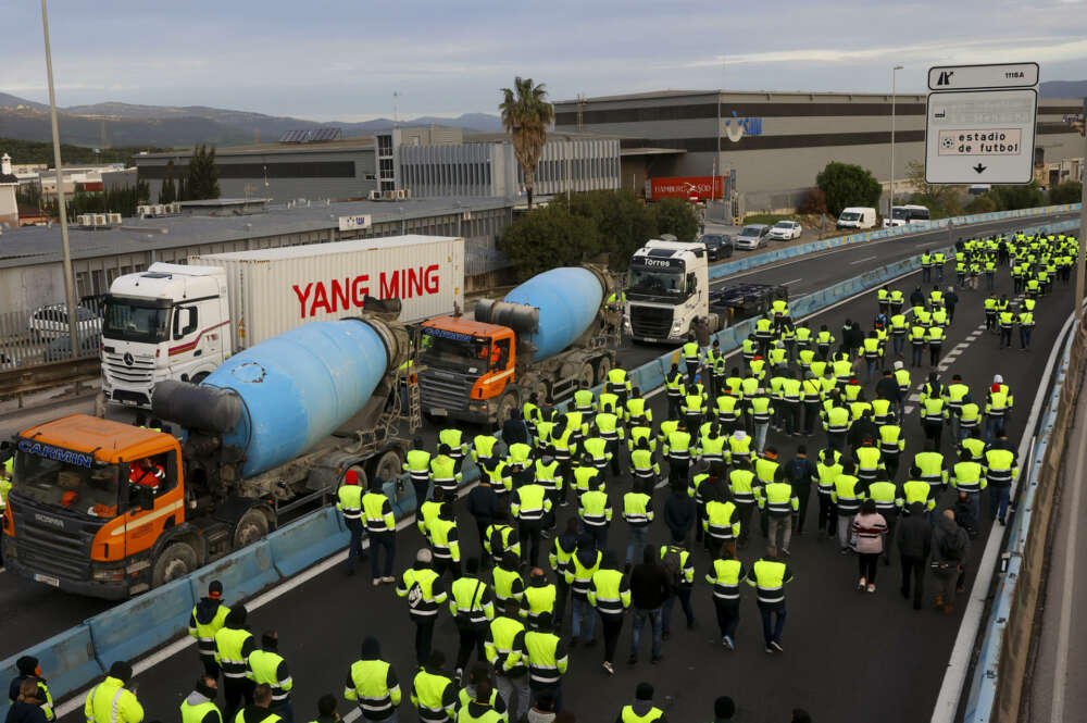 Marcha de los trabajadores de Acerinox. Foto: EFE.