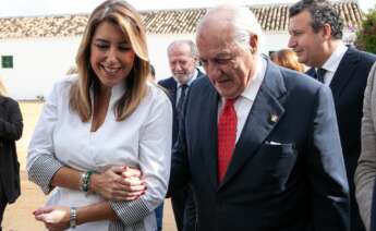 Juan Ramón Guillén, junto a la expresidenta de la Junta de Andalucía, Susana Díaz.