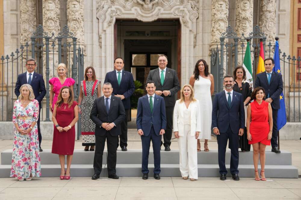 El nuevo equipo de Gobierno. Foto: Junta de Andalucía