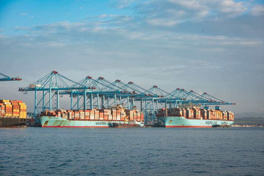 Los buques Maersk Denver y Mary Maersk, en la terminal de APM, en el puerto de Algeciras.