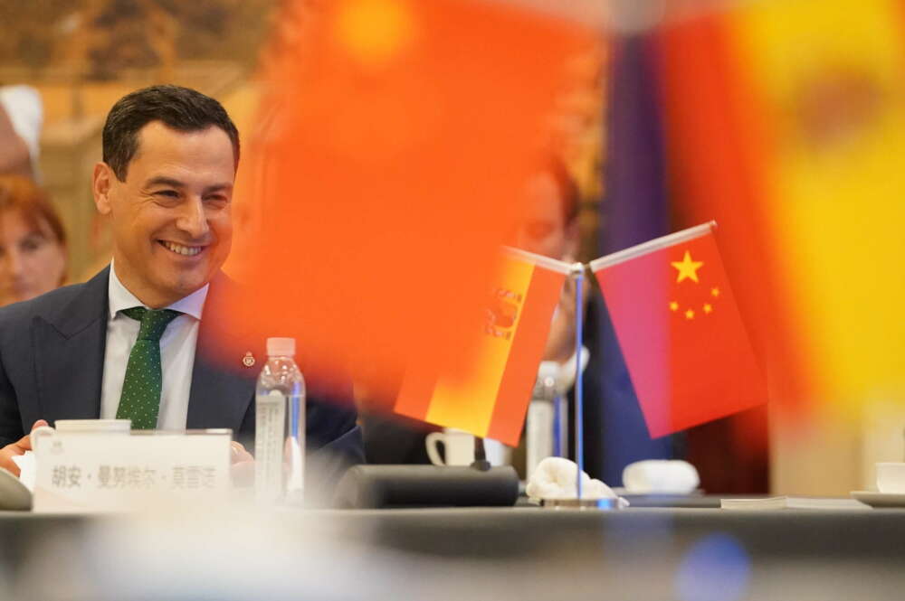 El presidente de Andalucía, Juanma Moreno, en el encuentro mantenido el 2 de septiembre con el Grupo Empresarial Zhenshi en Zhejiang (China).