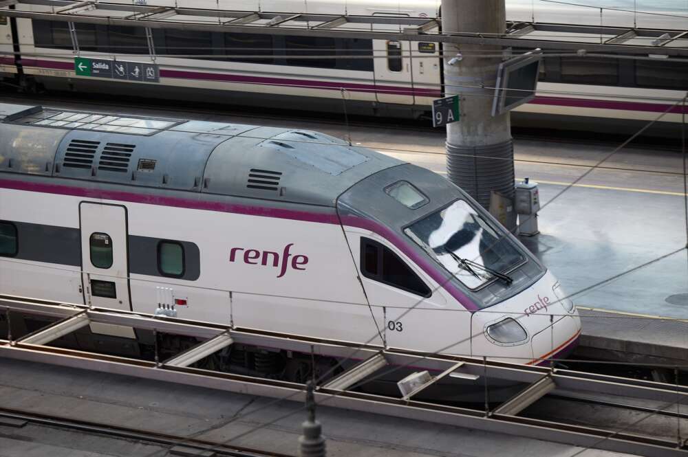 Trenes de Renfe. Foto: Jesús Hellín / Europa Press