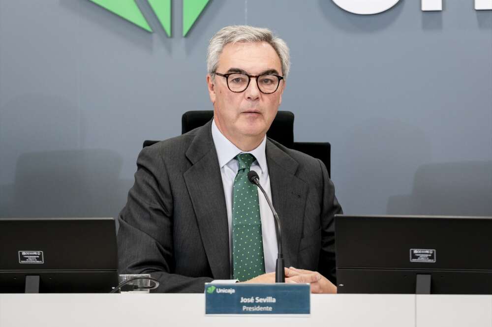 El presidente de Unicaja, José Sevilla, durante la presentación de los resultados del cuarto trimestre de 2024.