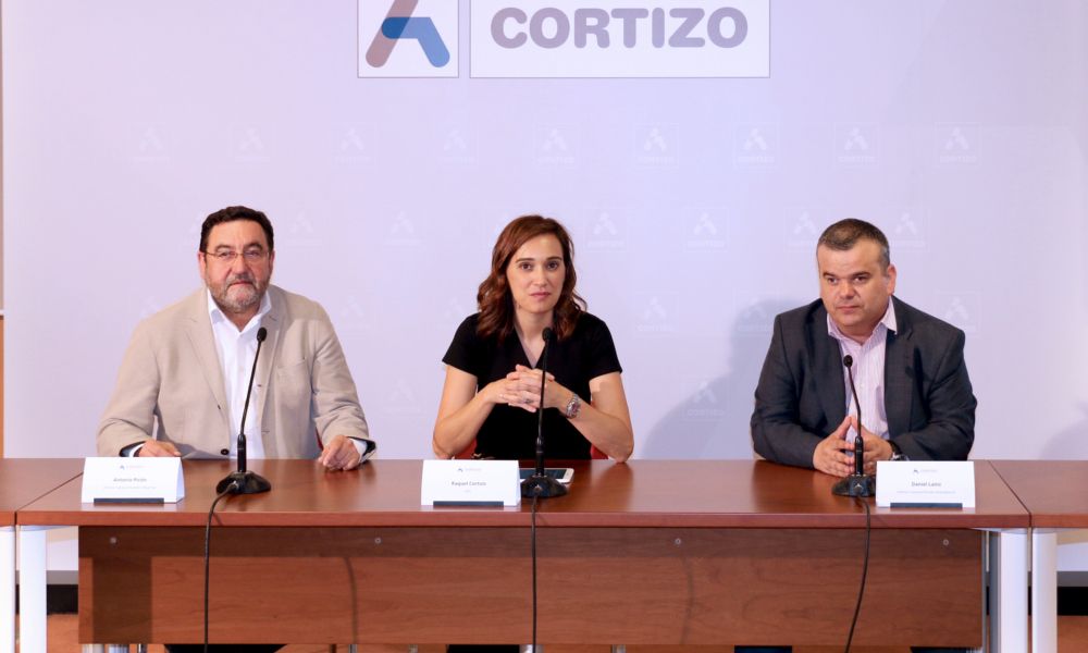 Raquel Cortizo, directora general de Aluminios Cortizo, en la presentación del plan estratégico del grupo en Padrón / Aluminos Cortizo