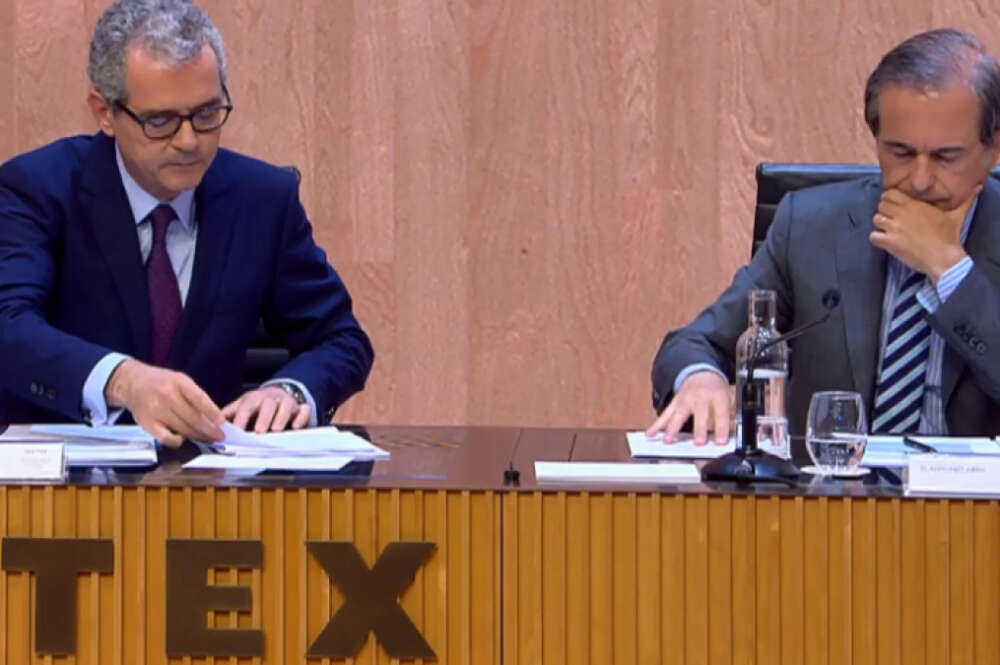 Pablo Isla, presidente de Inditex, junto a Antonio Abril, hasta ahora secretario del consejo