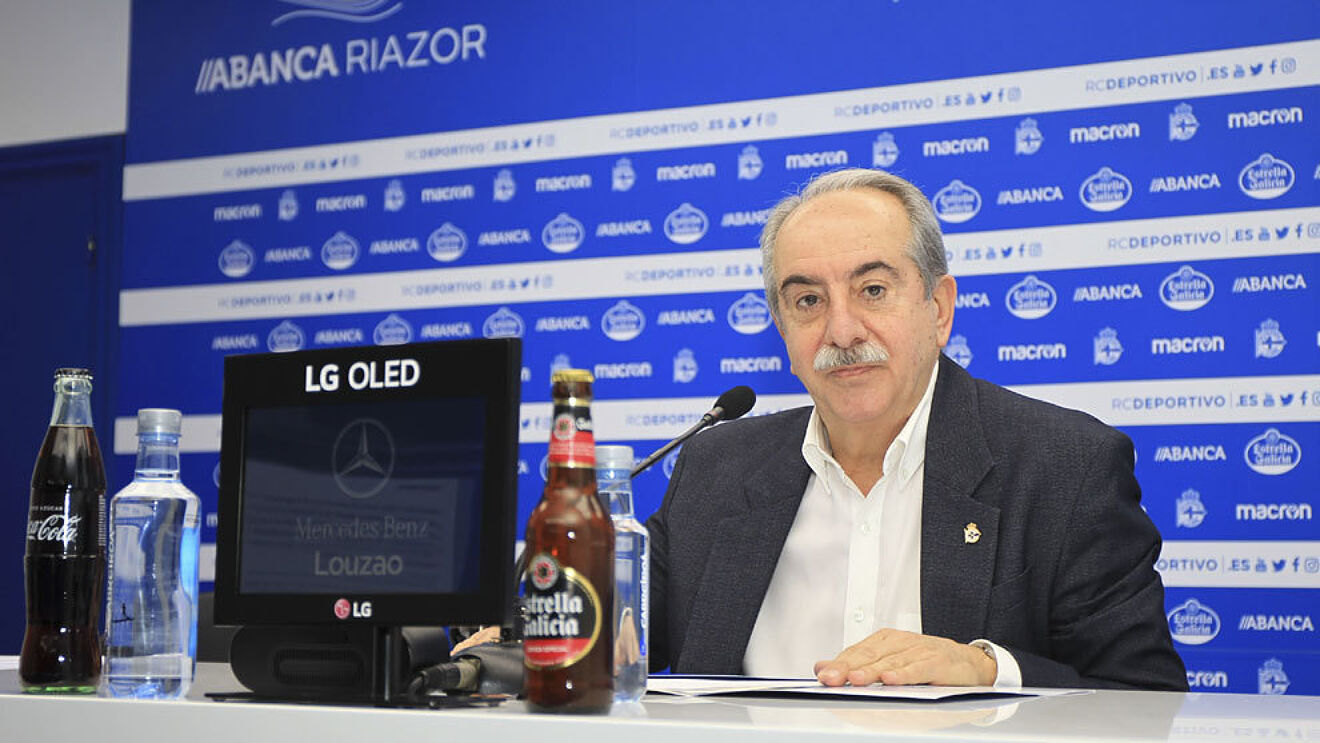 Renuncia el Consejo de Administración del Deportivo de la Coruña y cesa su  entrenador