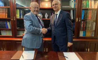 Manuel Rodríguez y José Lino Compesaña durante la firma del convenio. - CÍRCULO DE EMPRESARIOS