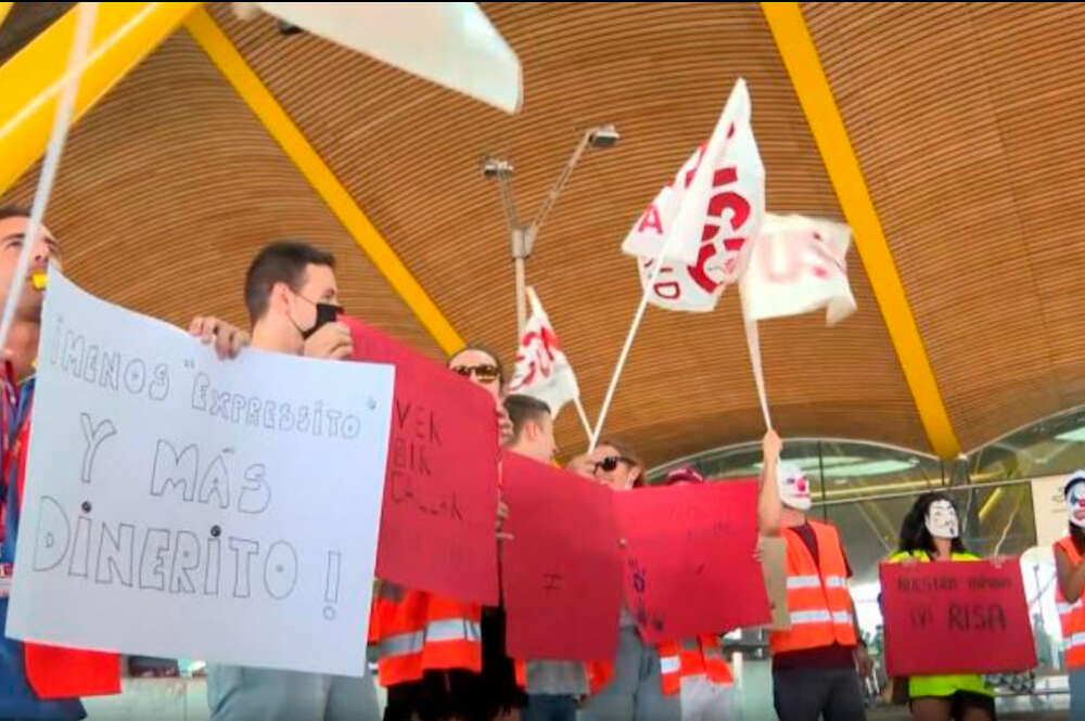 USO inicia la huelga de tripulantes de cabina y denuncia a Iberia Express