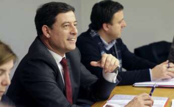 José Ramón Gómez Besteiro, en una foto de archivo de su época como secretario xeral del PSdeG, con Valentín González Formoso, actual líder del partido, al lado. EFE/Lavandeira jr