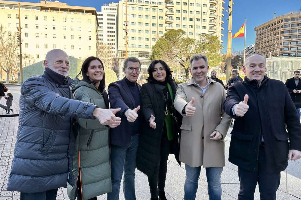 Alberto Núñez Feijóo con los candidatos del PP a las alcaldías de las capitales de provincia gallegas y Paula Prado