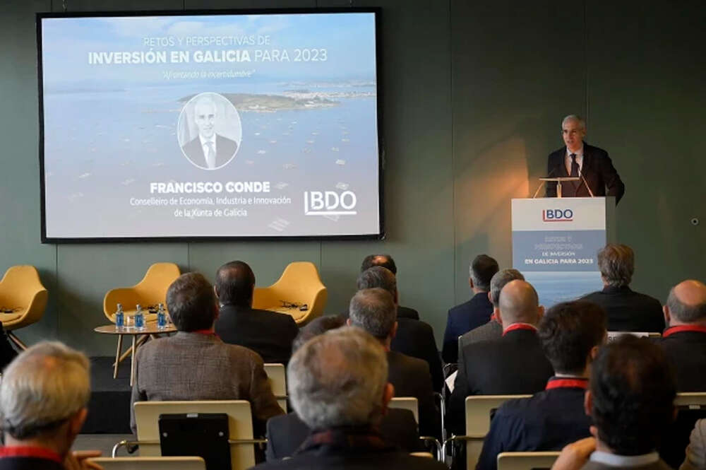 El vicepresidente primero y conselleiro de Economía de la Xunta, Francisco Conde, en el acto de presentación del informe “Retos y perspectivas de inversión en Galicia para 2023” de BDO