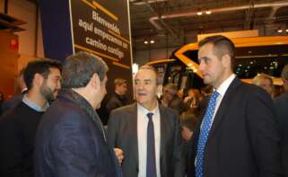 Raúl López en el stand de Monbus en Fitur / Monbus