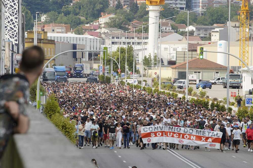 Imagen de las protestas de los trabajadores del metal en las calles de Vigo / Javier Vázquez (Europa Press)