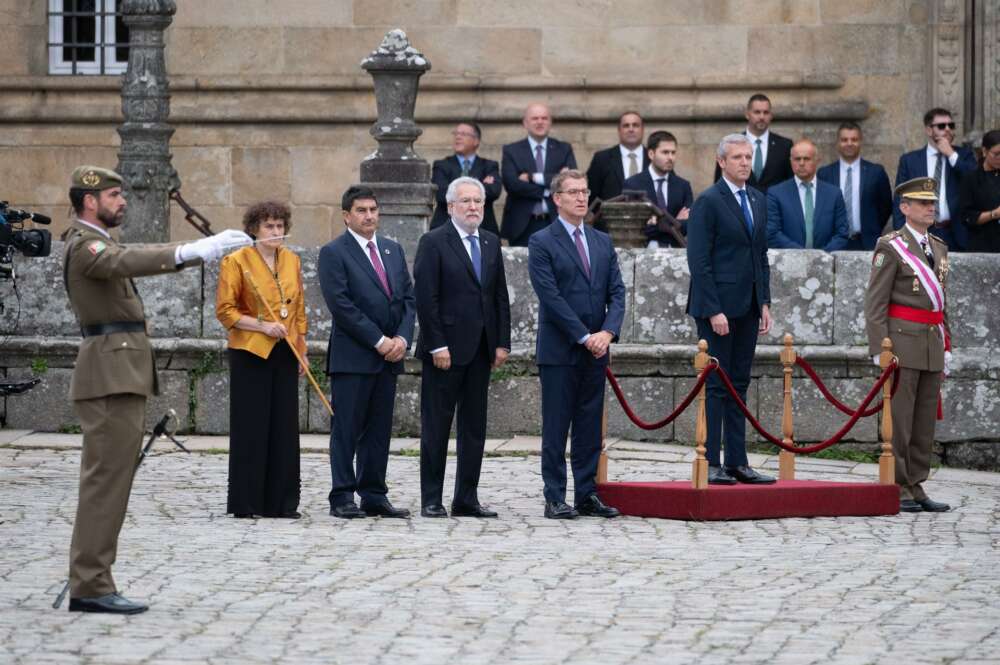 Feijóo, durante su participación en la ofrenda al Apóstol / Europa Press