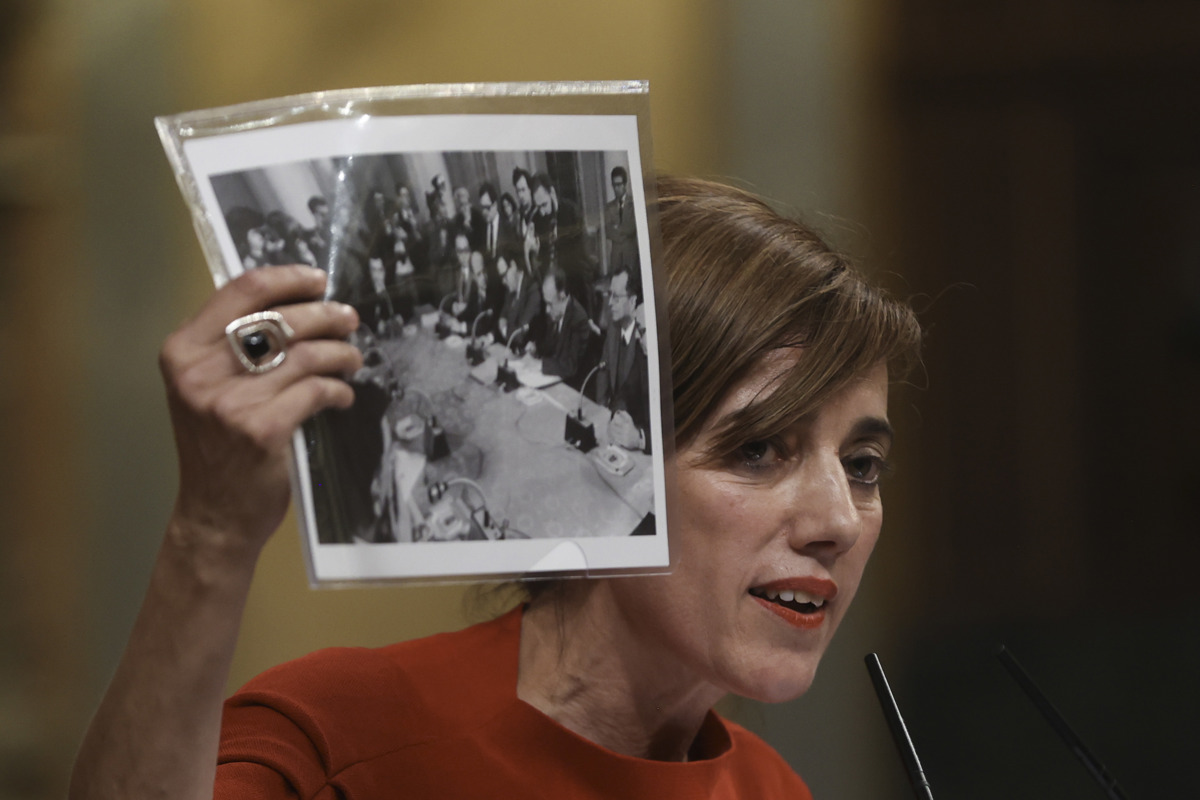 La diputada de Sumar Marta Lois interviene en la primera sesión del debate de investidura del candidato popular Alberto Núñez Feijóo a la Presidencia del Gobierno, este martes en el Congreso. EFE/Kiko Huesca