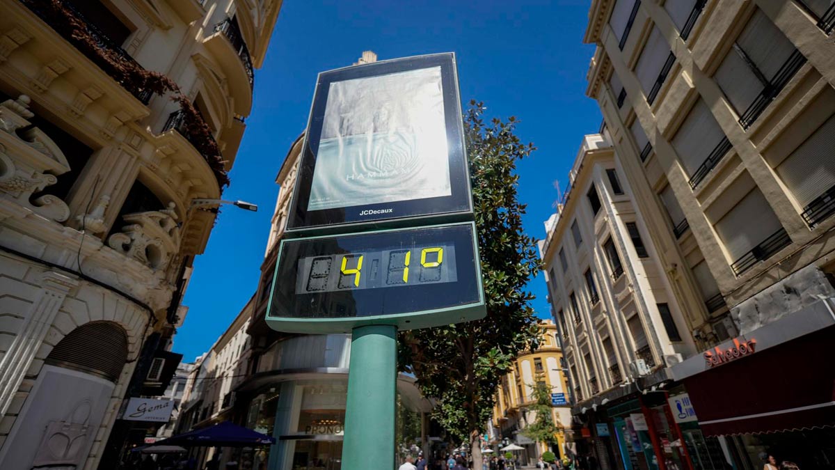 La Agencia Estatal de Meteorología (Aemet) ha activado el nivel de alerta en varios territorios de España por las altas temperaturas durante el popularmente conocido como "Veranillo de San Miguel"