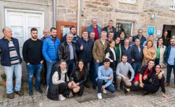 El presidente del PPdeG, Alfonso Rueda, visita Castro Caldelas (Ourense)