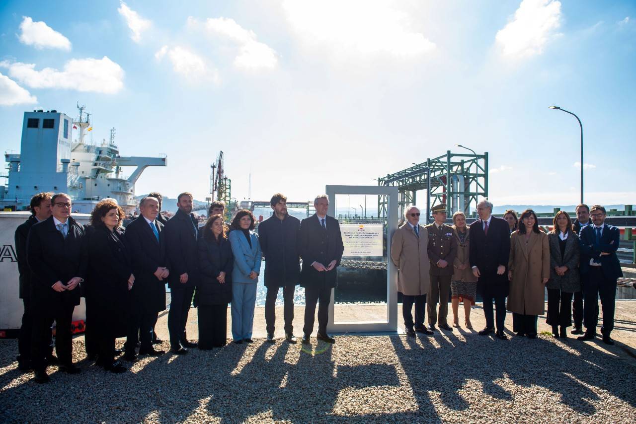 Inauguración de la terminal de Repsol en Punta Langosteira / Repsol