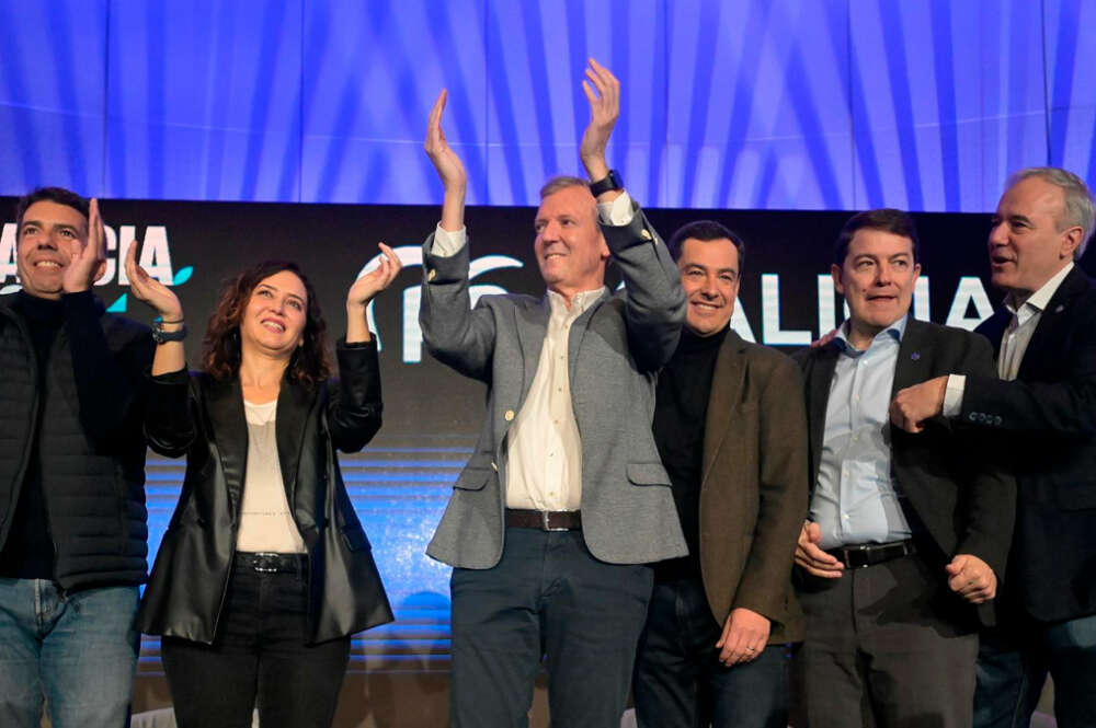 El presidente del PPdeG y de la Xunta, Alfonso Rueda, en un acto de partido junto a líderes autonómicos de esta formación con motivo de las próximas elecciones gallegas