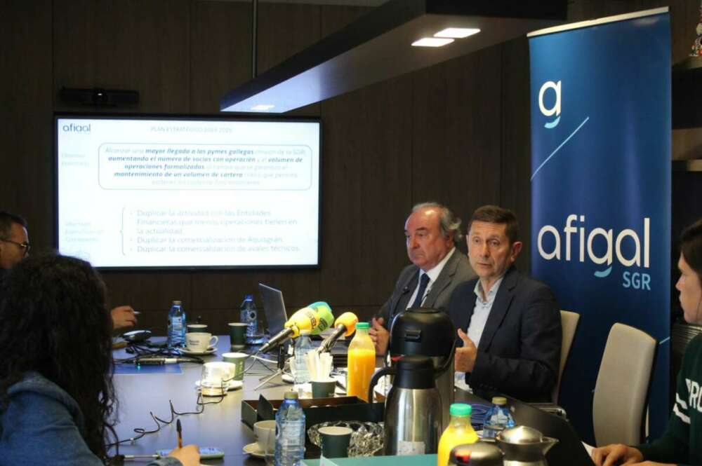 Manuel Galdo y Manuel Alonso, presidente y director de Afigal, durante la presentación del plan estratégico de la entidad / Afigal