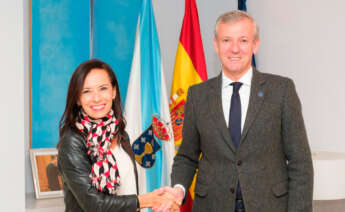 Beatriz Corredor, presidenta de Redeia, y Alfonso Rueda, presidente de la Xunta