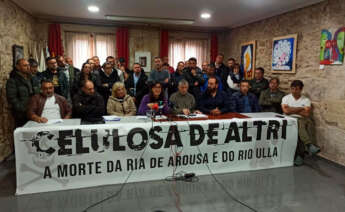 Rueda de prensa de representantes de la Plataforma en defensa da Ría de Arousa y de Adega