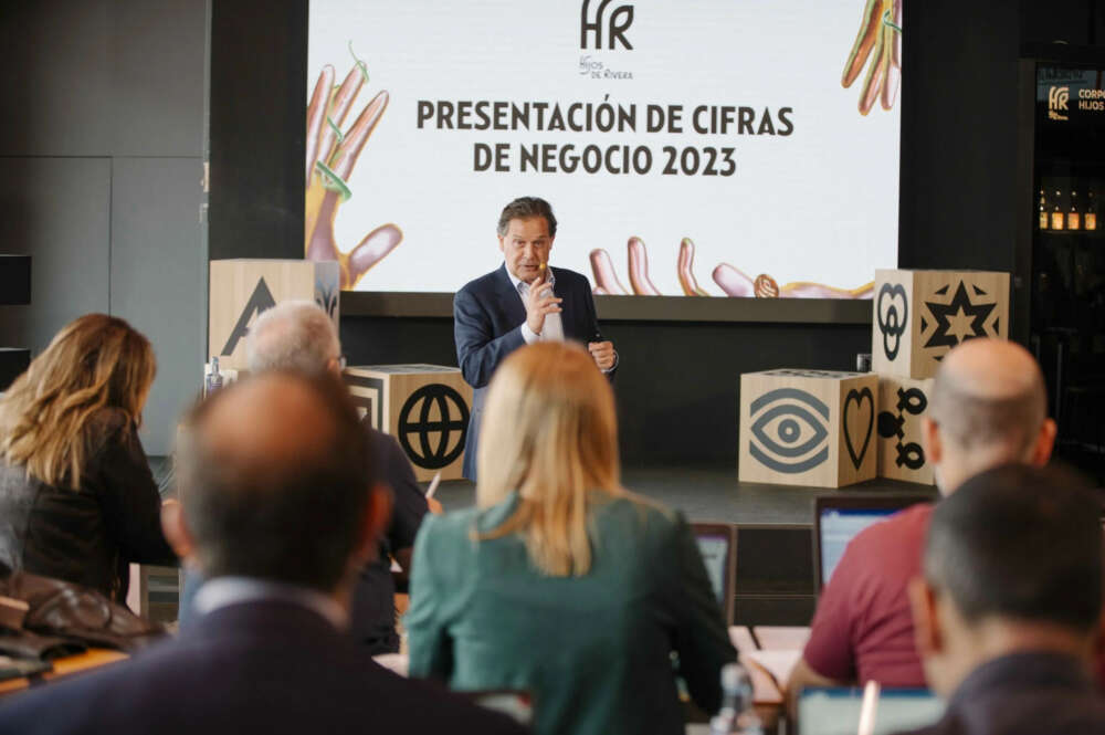 Ignacio Rivera durante la presentación de resultados del grupo en A Coruña / Hijos de Rivera