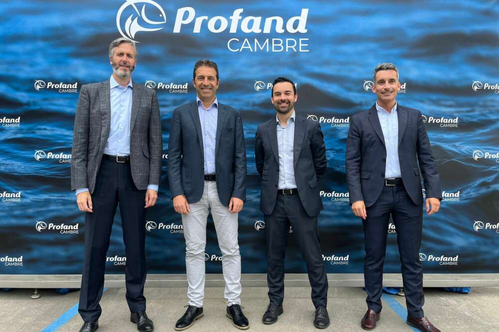 De izquierda a derecha, Enrique García, presidente y CEO de Profand; el conselleiro de Pesca, Alfonso Villares; Moisés Rodríguez, director general; y José Manuel Prado, gerente de Profand Cambre.