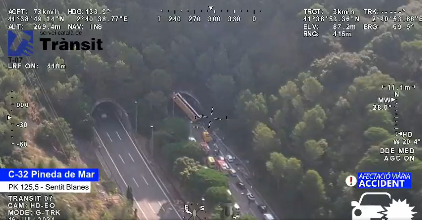 Imagen aérea del accidente grabada por el Servei Català de Trànsit