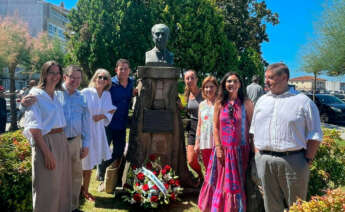 Acto de los socialistas gallegos por el 25 de julio, Día de Galicia, ante la estatua de Castelao en Rianxo (A Coruña)