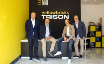 Los equipos directivos de Trison y Yellow Bricks / Trison