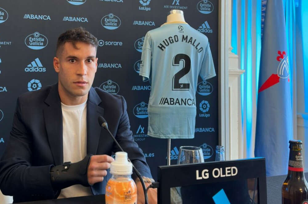 Hugo Mallo, excapitán del Celta de Vigo, durante la rueda de prensa de despedida del club