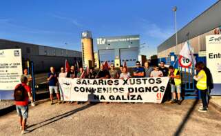 Protesta de trabajadores frente a un centro de inspección de vehículos de Ourense / CIG