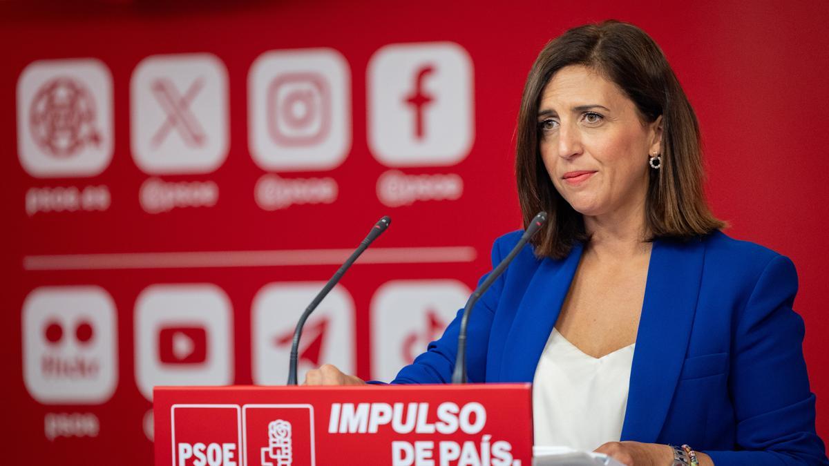 La portavoz del PSOE, Esther Peña, en una rueda de prensa en la sede nacional del partido en la calle Ferraz. - PSOE