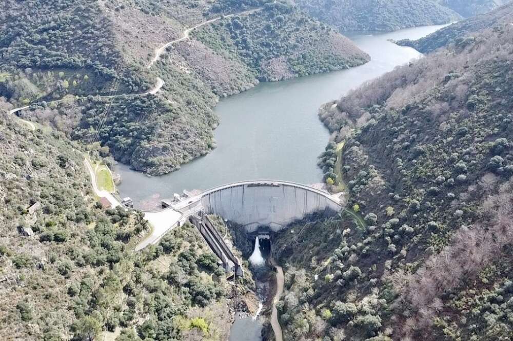 Iberdrola inicia pruebas para la mejora de la central de acumulación por bombeo llamada Santiago Sil-Xares, en el término municipal de Vilamartín de Valdeorras (Ourense). En la imagen, el embalse de Santa Eulalia