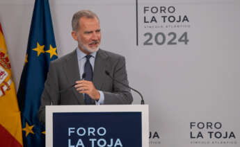 El Rey Felipe VI inaugura la VI edición del "Foro La Toja-Vínculo Atlántico", durante la primera jornada del Foro de La Toja-Vínculo Atlántico, en Eurostars Gran Hotel La Toja, a 3 de octubre de 2024, en La Toja, Pontevedra, Galicia (España)