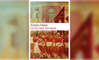 Portada del libro 'La luz que nos guía' del escritor y periodista Álvaro Otero