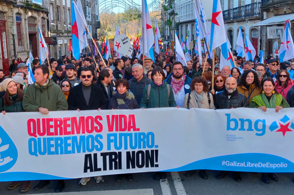 Protestas contra la planta de Altri