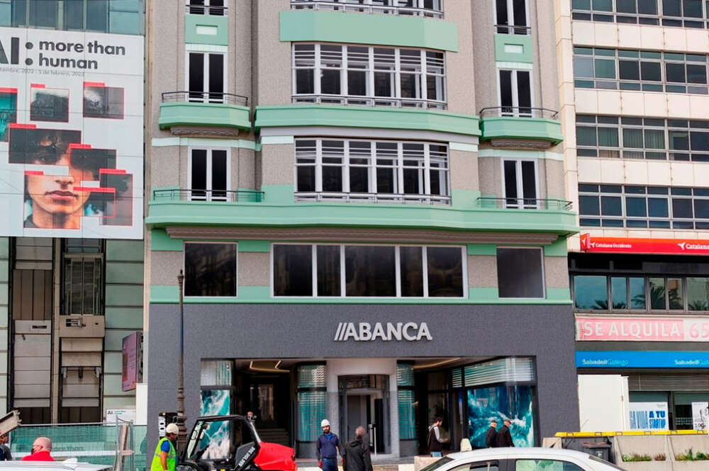 Edificio del antiguo Cine Avenida de A Coruña, finalizadas las obras realizadas por Abanca para albergar sus nuevas instalaciones