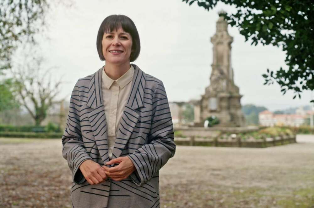 Ana Pontón escoge el monumento a Rosalía de Castro en la Alameda de Santiago para su mensaje de Fin de Año