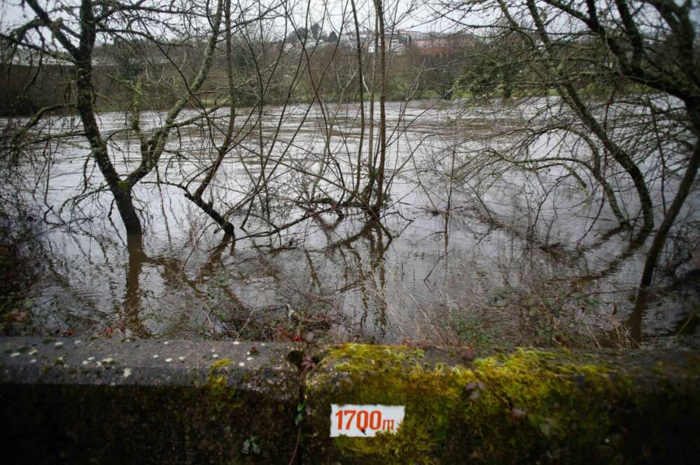 Subida del cauce del Río Miño a su paso por la ciudad de Lugo / Carlos Castro - Europa Press