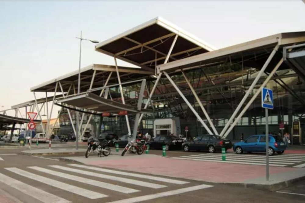 Imagen de archivo del aeropuerto de Zaragoza / Europa Press