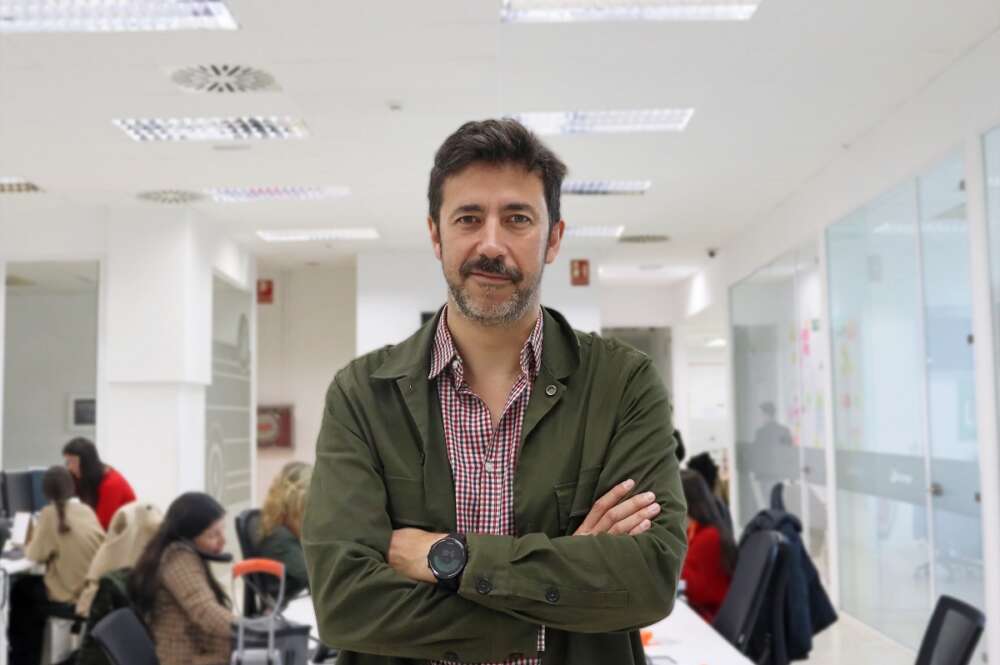 Antón Gómez-Reino, exdiputado coruñés de Podemos, candidato a la Xunta, ficha por Nortempo