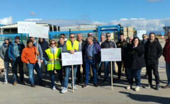 Protesta de trabajadores de Losán frente a la planta de Soria / CCOO