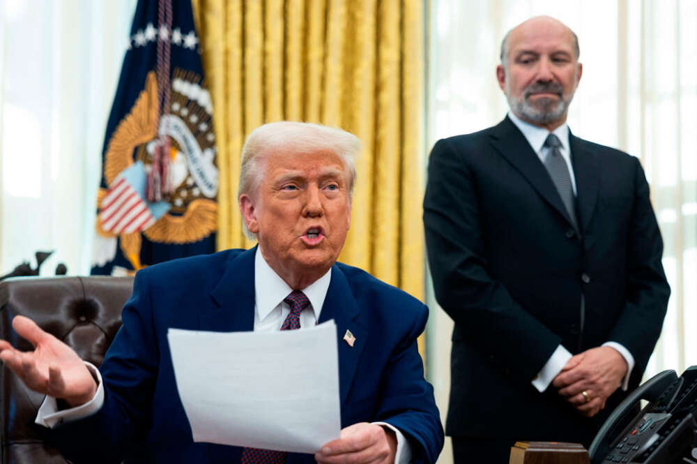 El presidente de EEUU, Donald Trump, y el secretario de Comercio de EEUU, Howard Lutnick