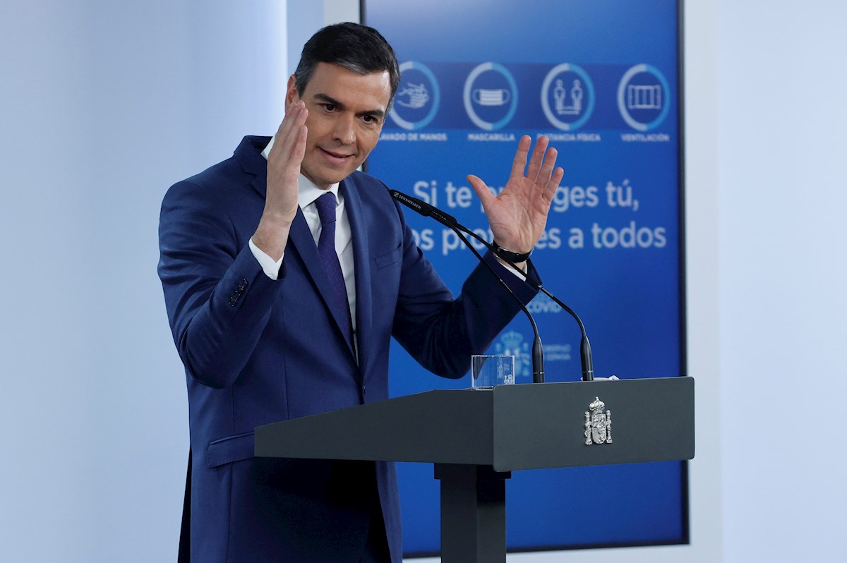 El presidente del Gobierno, Pedro Sánchez, en rueda de prensa tras la reunión del Consejo de Ministros, el 6 de abril de 2021 en el Palacio de La Moncloa | EFE/Zipi